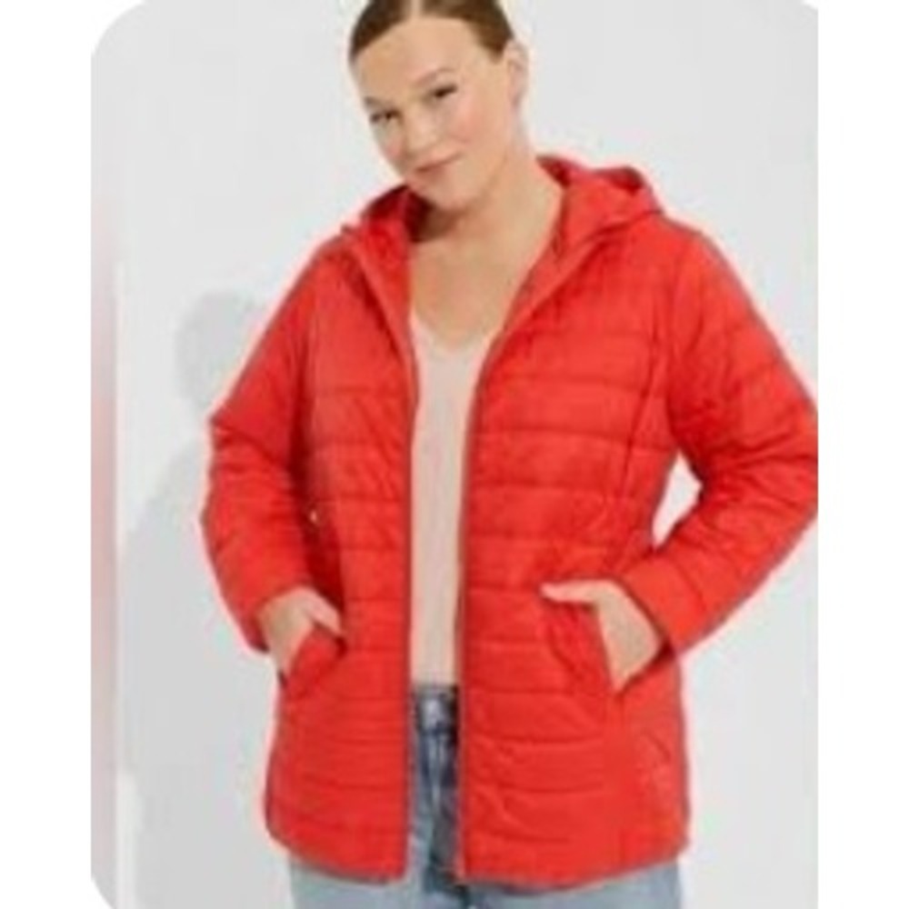 Torrid Puffer Jacket Size 6 Red Hooded Zip Up Quilted Water Resistant Coat